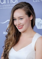 Alycia Debnam Carey OydqaM2b_t