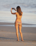 Alessandra Ambrosio UVQehDHL_t