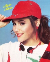 Alyssa Milano - Page 2 9eiPZW4o_t