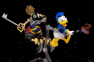 "Kingdom Heart" - Figurines - Page 9 EMMv59Hp_t