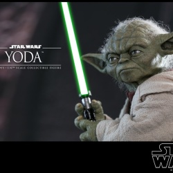 Star Wars : Episode II – Attack of the Clones : 1/6 Yoda (Hot Toys) Ao1hCGVb_t