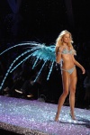 Karolina Kurkova UYneBcXY_t