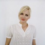 Anna Faris 9dA8dLJT_t