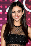 Victoria Justice 9JCvTpR9_t