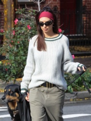 Emily Ratajkowski - Walks her dog in New York November 22, 2023