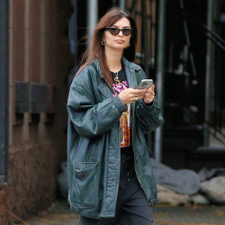 Emily Ratajkowski - Makes a coffee run in New York December 18, 2023