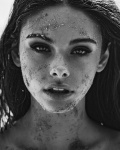 Meika Woollard Moc9C2lY_t