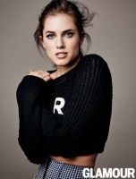 Allison Williams BQcfz8Ds_t