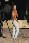 Alessandra Ambrosio - Page 7 TFMZoepv_t