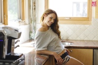 Amanda Righetti JrRlR6qf_t