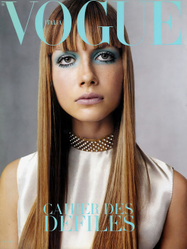 Steven Meisel Three Hundred and Seventeen & Counting : Vogue Italia Covers  1988 - 2009, Page 12