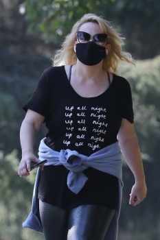 Rebel Wilson - Goes on a solo 2 hour hike in Los Angeles, November 11, 2020