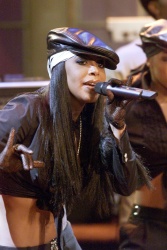 Aaliyah - The Tonight Show with Jay Leno - July 25, 2001