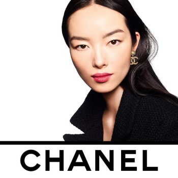CHANEL - The CHANEL tone. An interplay of layering and discord that results  in luminous, contrasting eye looks and enigmatic makeup. Vittoria is  wearing the tone-on-tone duo of STYLO OMBRE ET CONTOUR