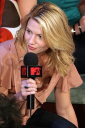 [NSFW] Claire Danes - "Stardust" star on MTV Canada to promote her movie | 7/26/2007