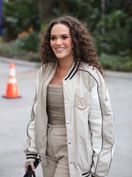 Madison Pettis - Seen attending Los Angeles Lakers/Dallas Mavericks NBA game, Los Angeles CA - January 17, 2024