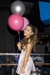 Ariana Grande - Page 2 WJB9cUoH_t