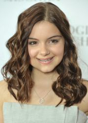 Ariel Winter - Badgley Mischka Opening Of Their Flagship Store On Rodeo Drive, 03/02/2011