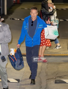 2023/01/23 - David Duchovny is seen in Los Angeles, California JJn6SB02_t