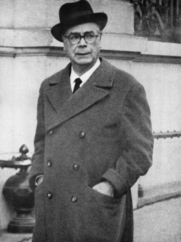 Cristóbal Balenciaga (1895-1972)