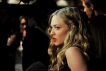 Amanda Seyfried - Page 4 7vqyzP2Y_t