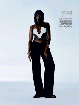 新版 Vogue Brazil June/July 2022 : Iza by Lufré | the Fashion Spot 女性情報誌