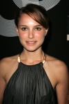 Natalie Portman ZQtV8DiH_t