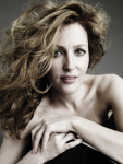 Gillian Anderson ZR4PJYqo_t