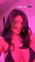 Kylie Jenner WO6rHRUh_t