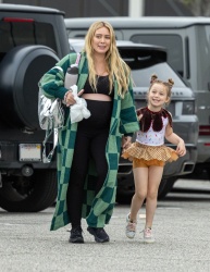 Hilary Duff - Takes her daughter to dance class in Los Angeles January 24, 2024