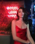 Jessica Clements 9W7mLVwM_t