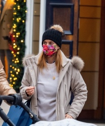 Princess Beatrice - Out shopping in Chelsea, December 17, 2021