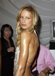 Karolina Kurkova IQfQpFQe_t