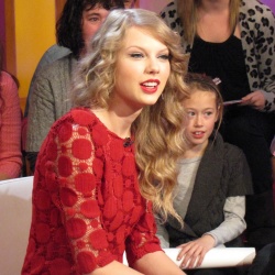 Taylor Swift - On CTV's Canada AM 2010