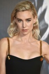 Vanessa Kirby 5M0zbpxH_t