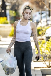 Miley Cyrus - steps out braless for some essentials at her local drug store in Calabasas, California | 01/21/2021