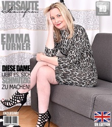 Mature - Emma Turner (EU) (42) - Britische Hausfrau fingert sich selbst  Mature.nl