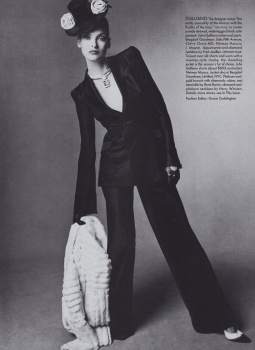 Amber Valletta | Page 72 | the Fashion Spot
