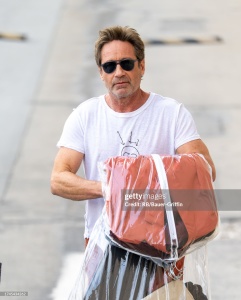 2023/10/25 - David is seen arrivng at 'Jimmy Kimmel Live' Show XGGpMpFW_t