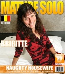 Mature Brigitte O. (40) - Belgian housewife playing with herself  Mature.nl