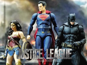 Justice League DC - Mafex (Medicom Toys) - Page 2 Cut2PKsC_t