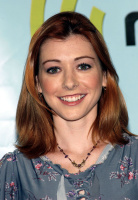 Alyson Hannigan HGtJgBGo_t