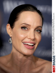 Анджелина Джоли (Angelina Jolie) фото "BESTIMAGE" (138xUHQ) E1NJu8sw_t