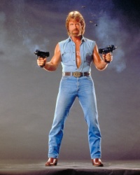 Чак Норрис (Chuck Norris) много фоток  WuDKR2EW_t
