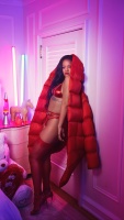 Rihanna    QdGL3ImH_t