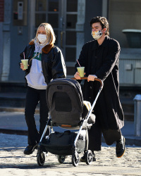 Chloë Sevigny - Heads out for iced matcha tea with boyfriend Sinisa Mackovic and their baby in New York City, January 10, 2021