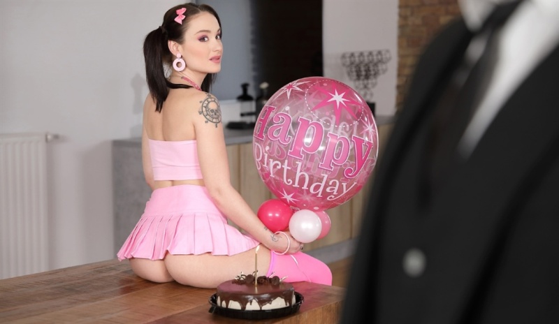 Alice Drake - Gift You Deserve 1080p