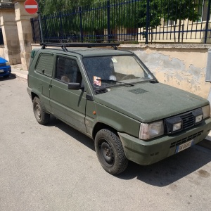 avvistamenti auto storiche - Pagina 11 OeLkXnHu_t