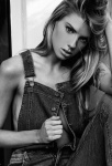 Charlotte McKinney - Page 4 MxgyGqKw_t