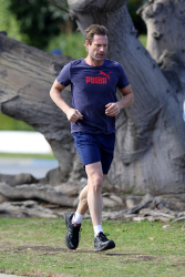 Aaron Eckhart - seen out for a run at the park in Los Angeles - February 4, 2016